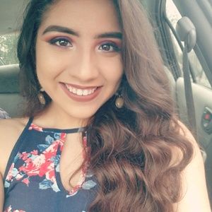 Meet your Posher, Keyla